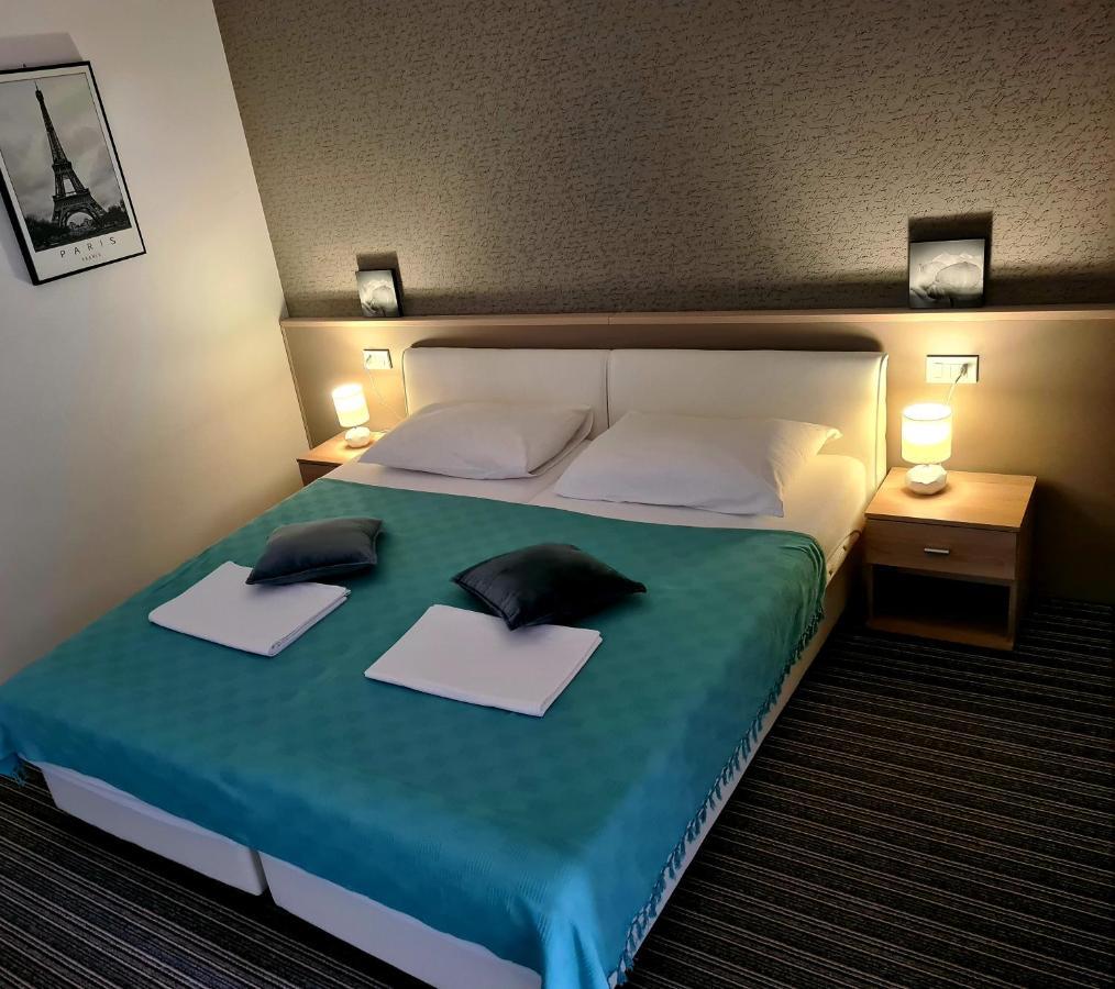 Bonitos, Sobe-Rooms Slavonski Brod Exterior photo
