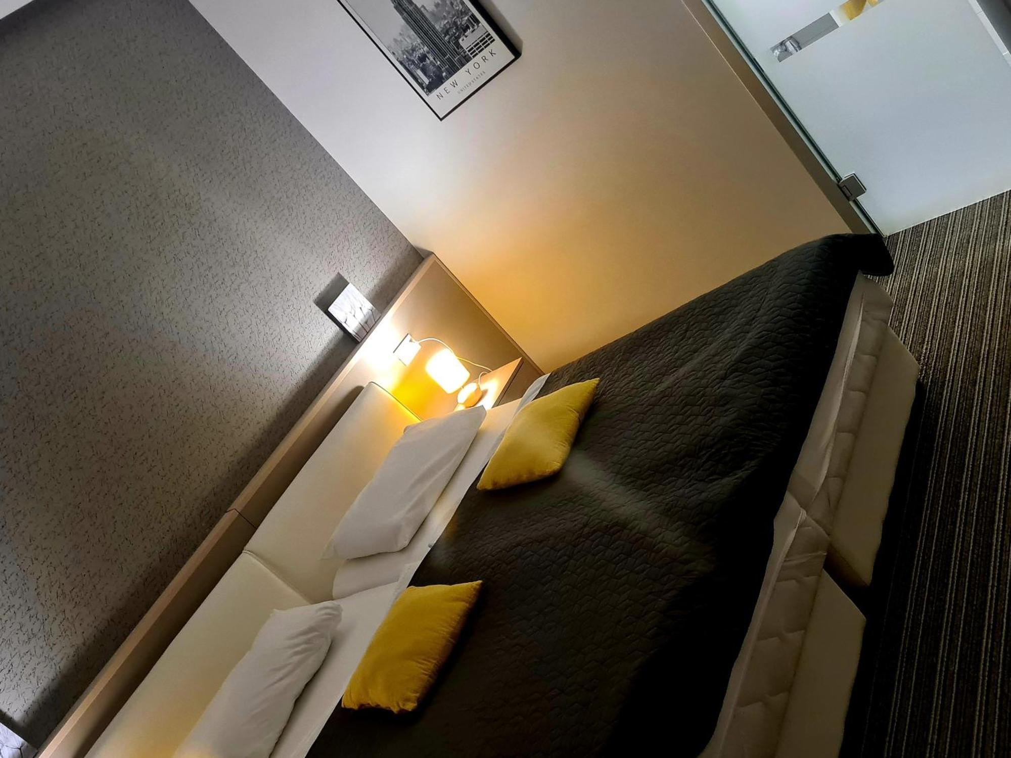Bonitos, Sobe-Rooms Slavonski Brod Room photo
